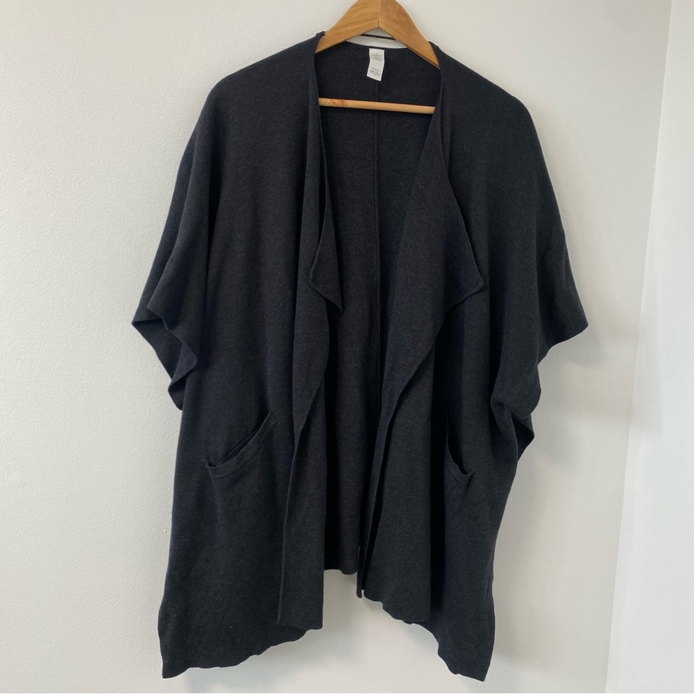 Lululemon Cashmere Bamboo Blend After Asana Wrap Poncho Sweater Pockets Black - Picture 5 of 11